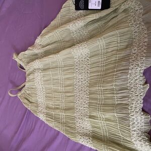 Elegant Green Women's Skirt and Top Set